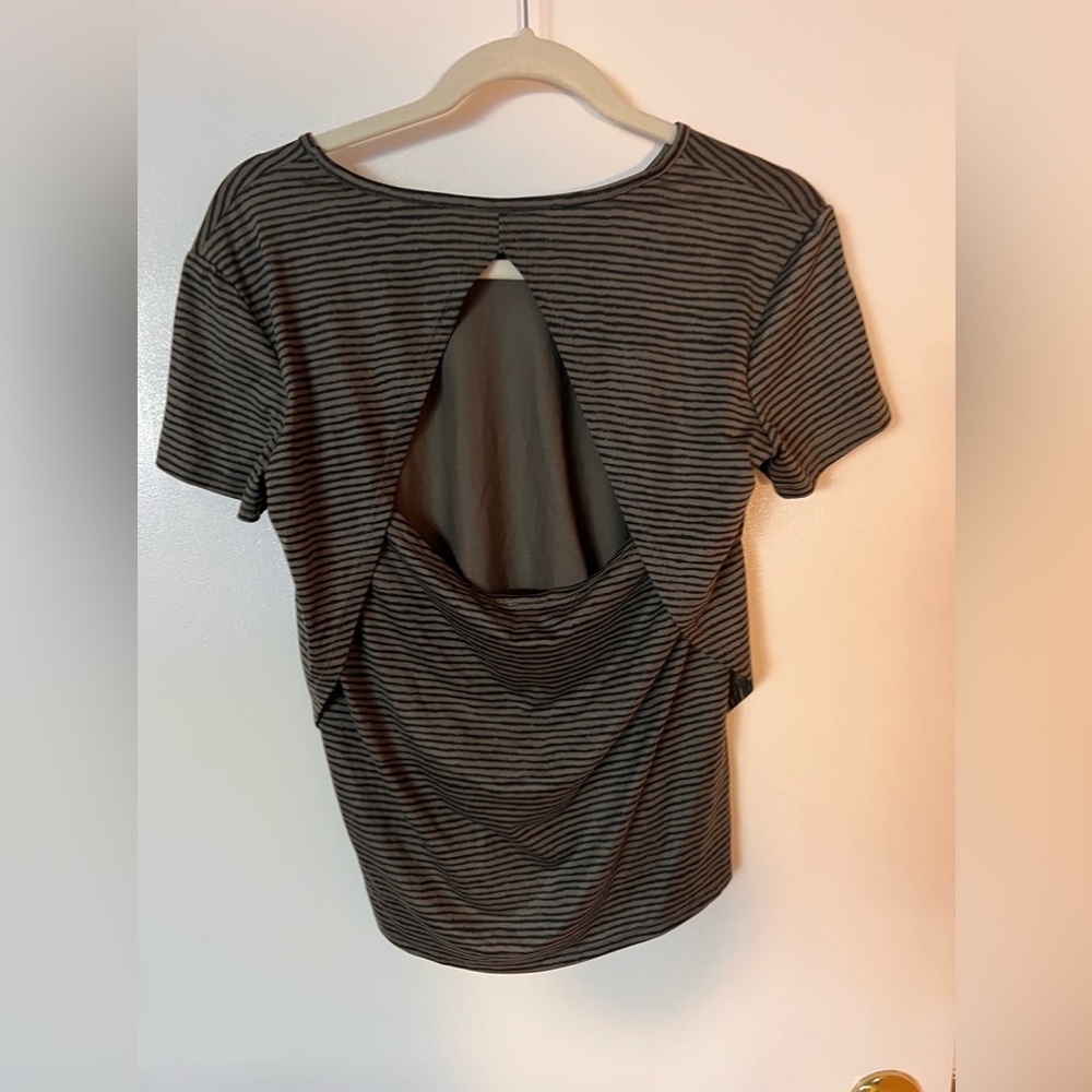 Champion keyhole back Army Green & Black Stripe Women Sz. XS